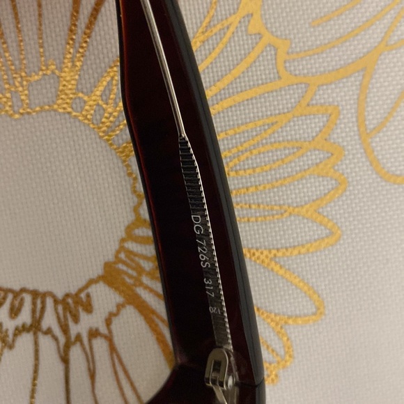 Dolce & Gabbana sunglasses - Picture 3 of 5